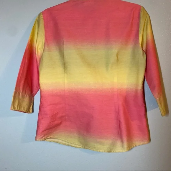 Lemon Grass Ombré Blouse Size Small - Picture 3 of 6